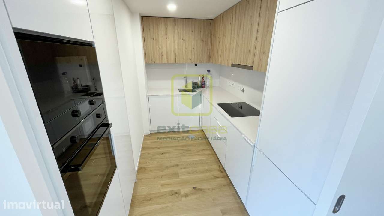 Apartamento T2 no Centro de Aveiro - Grande imagem: 2/17