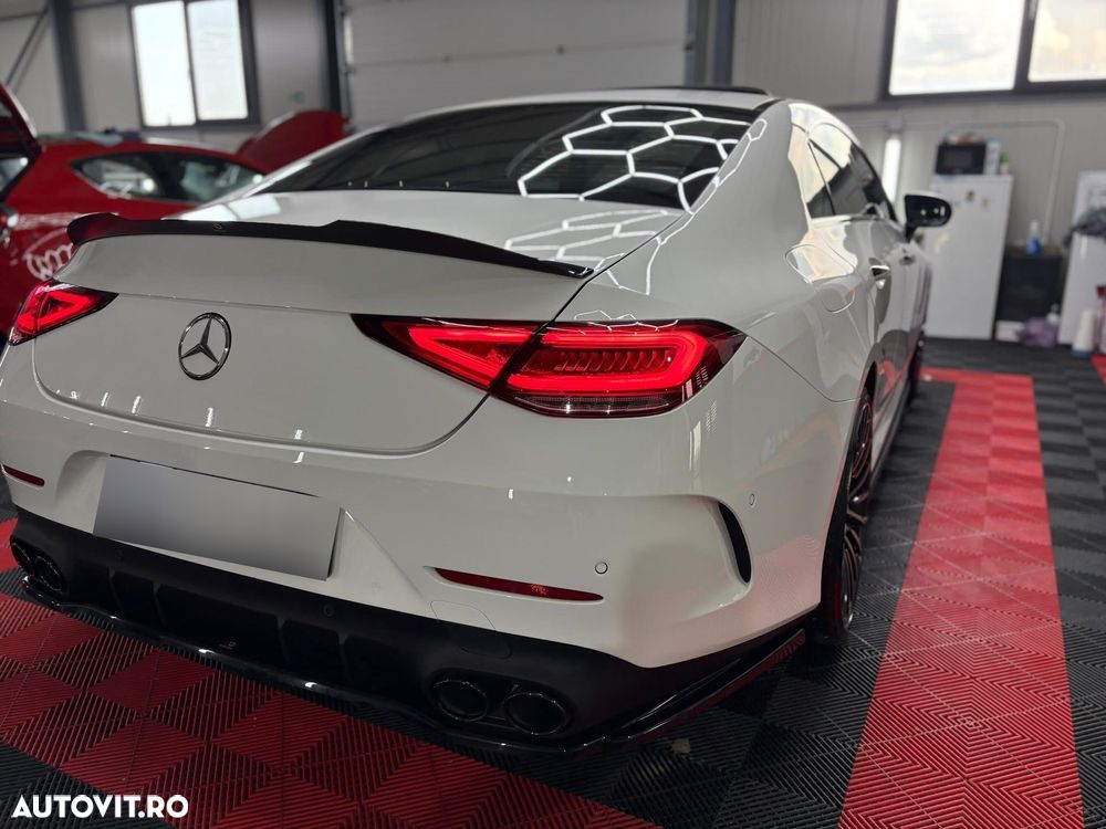 Mercedes-Benz CLS - 2
