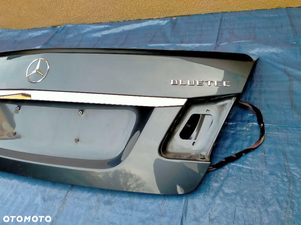 Mercedes W212 Sedan Lift AMG Klapa Bagażnika Tył 2016 - 3