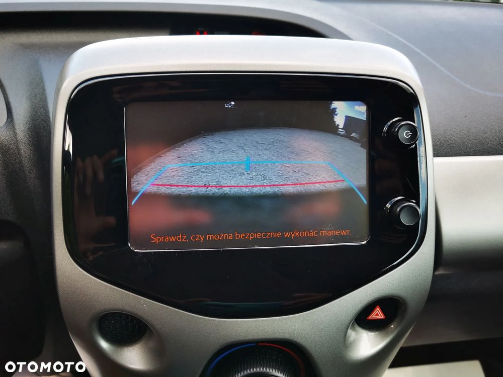 Toyota Aygo x-wave - 20
