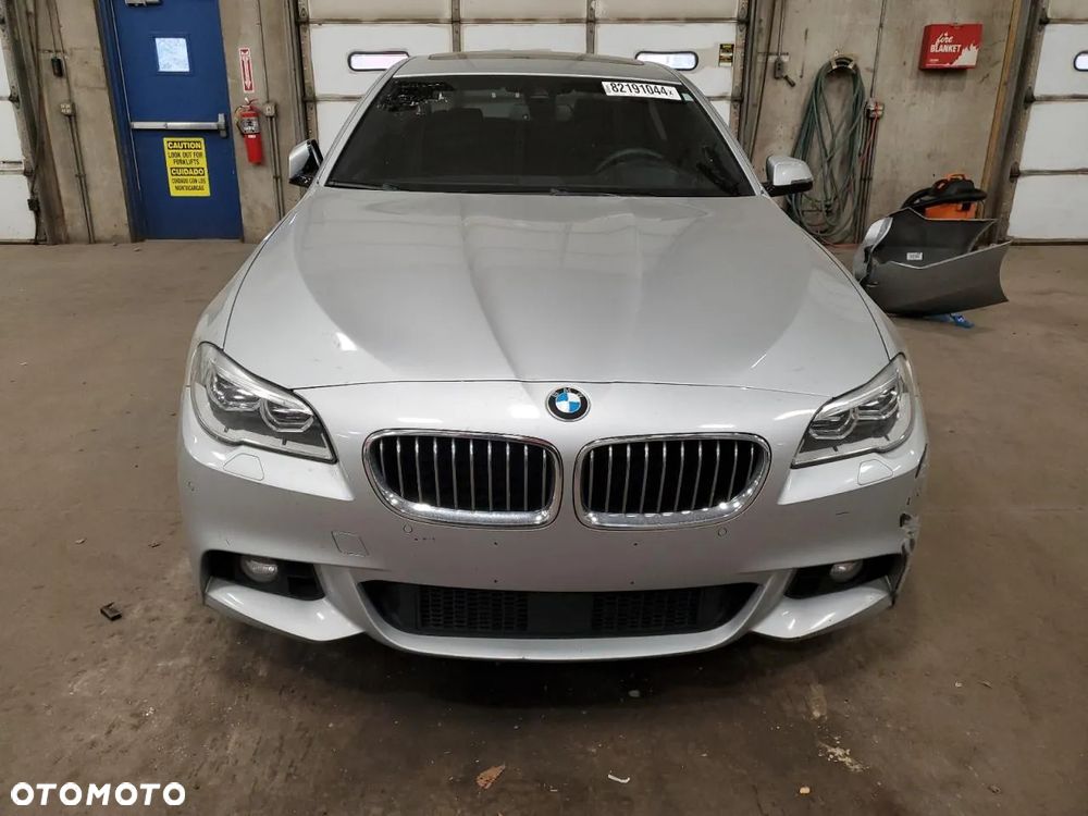 BMW Seria 5 535i xDrive Sport-Aut Luxury Line - 6