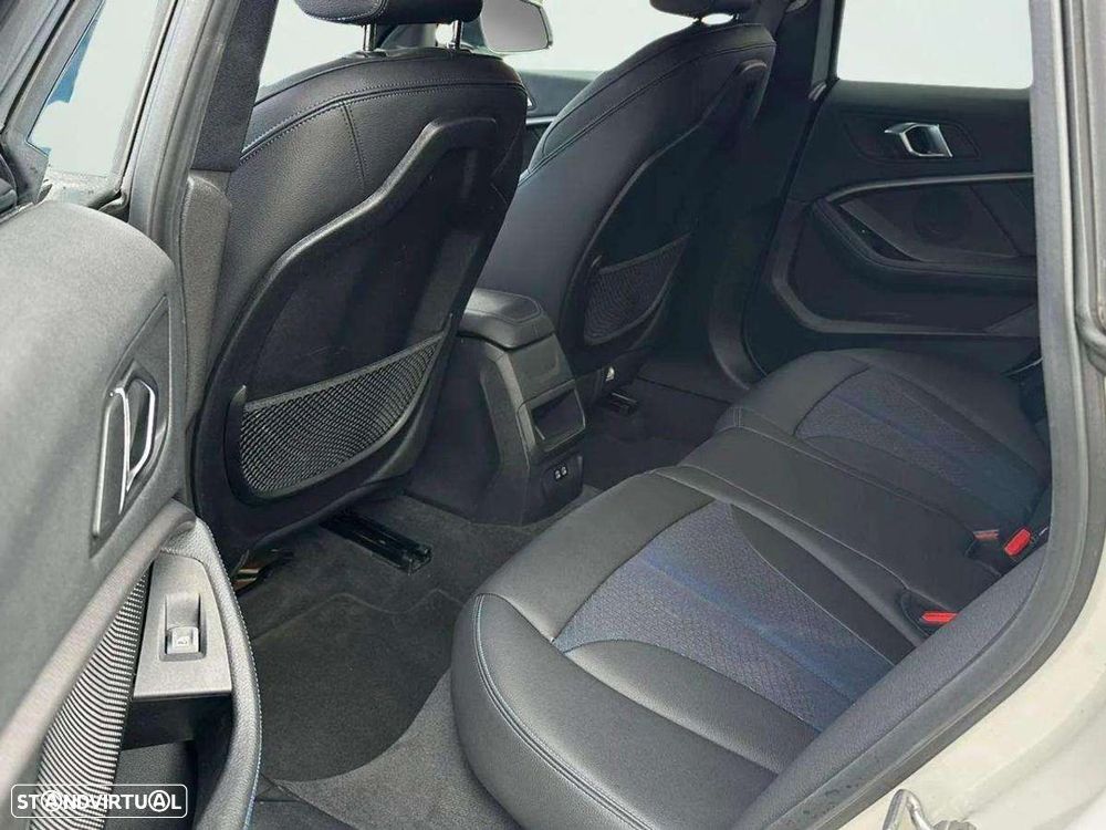 BMW 216 Gran Coupé - 15