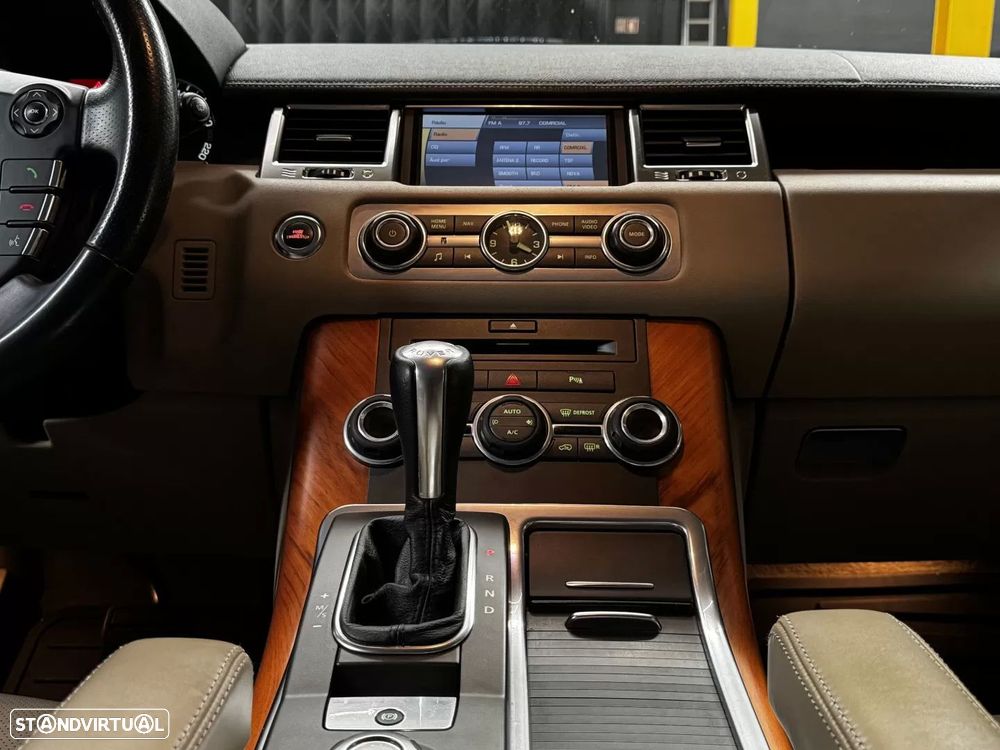 Land Rover Range Rover Sport 3.0 TDV6 HSE - 24