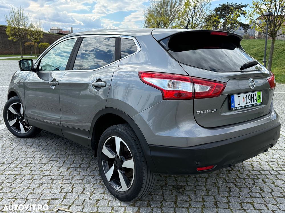 Nissan Qashqai 1.6 DCI ALL-MODE 4x4i TEKNA+ - 4