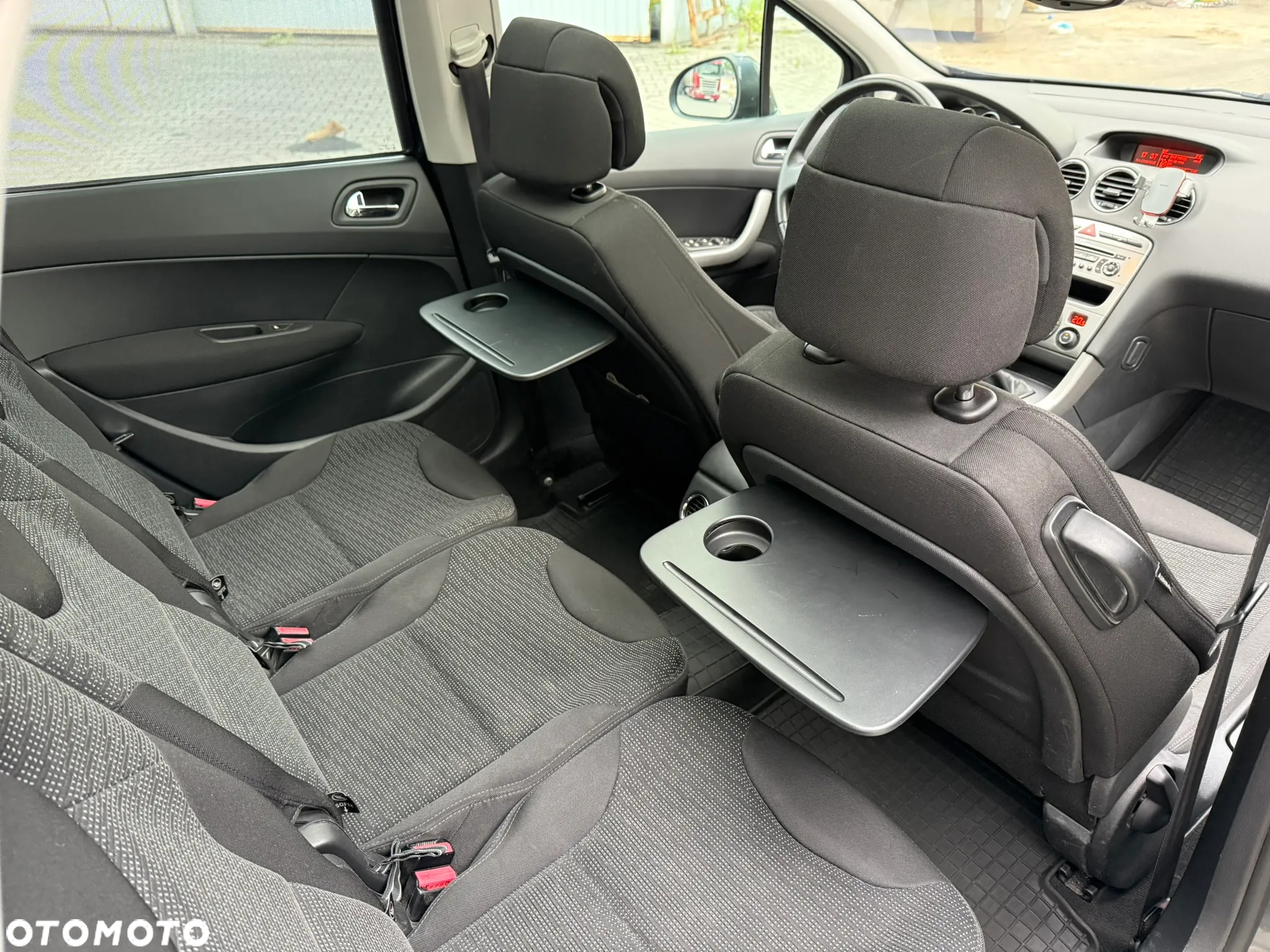 Peugeot 308 1.6 Premium - 6