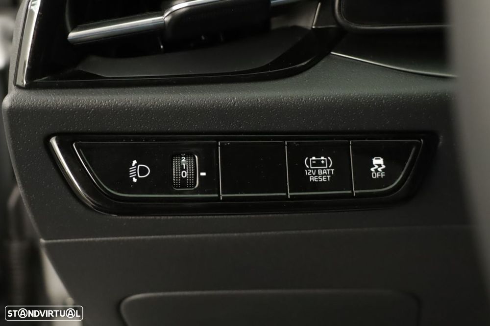 Kia Niro 1.6 GDi HEV Tech - 19