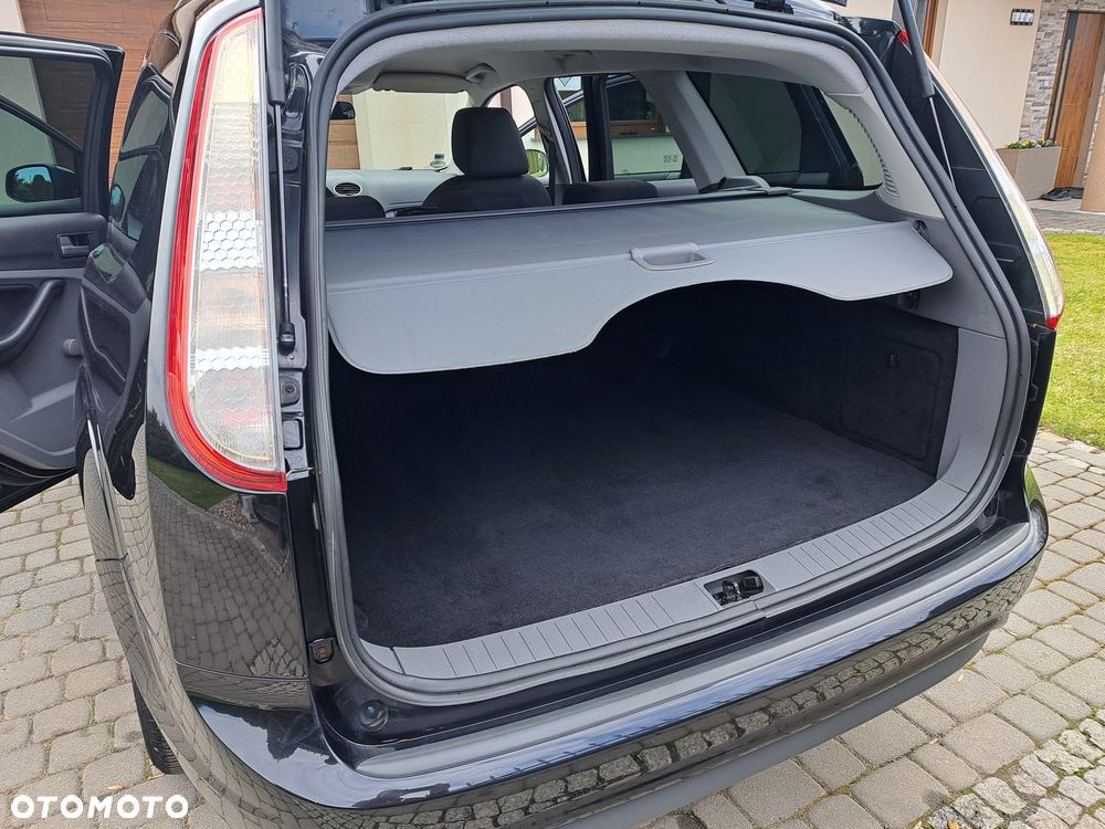 Ford Focus 1.6 16V Ambiente - 31