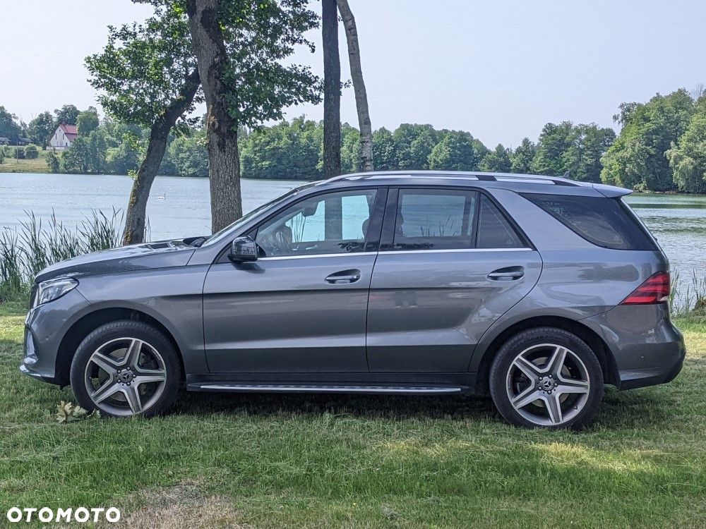 Mercedes-Benz GLE 400 4-Matic 9G-TRONIC - 3