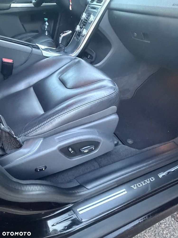 Volvo XC 60 - 13