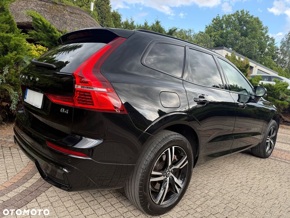 Volvo XC 60 B4 B Plus Dark - 17