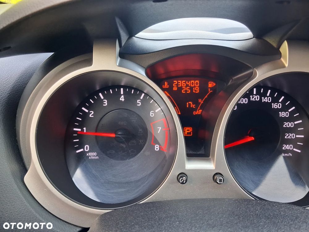 Nissan Juke 1.6 T N-Tec 4x4 - 10