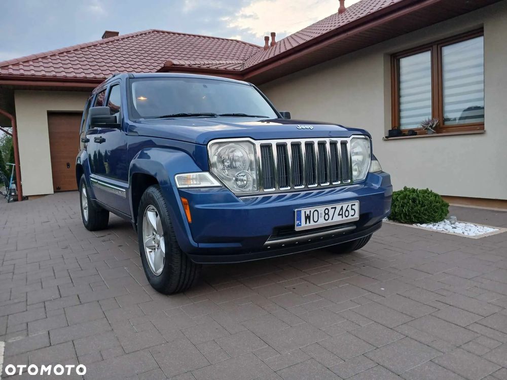 Jeep Liberty - 1