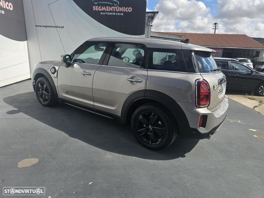 MINI Countryman Cooper SE All4 Aut. Essential - 11