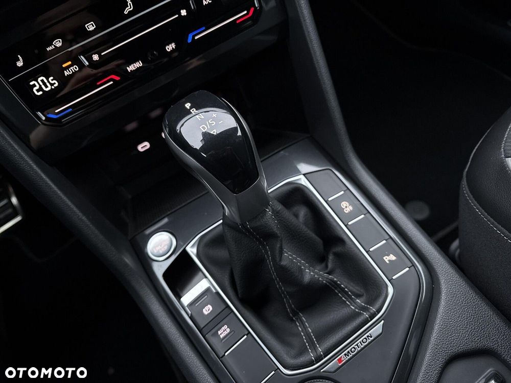 Volkswagen Tiguan - 17