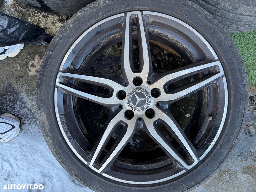 Mercedes-Benz E - 11