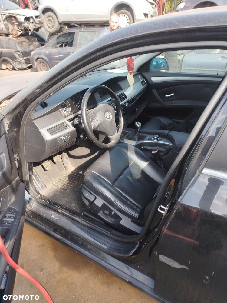 BMW E 61 na części. - 5