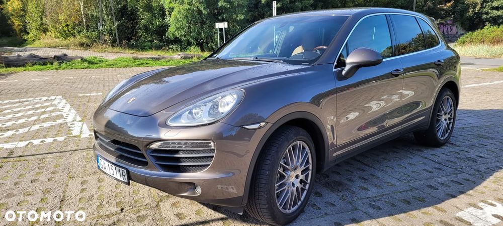 Porsche Cayenne S - 1