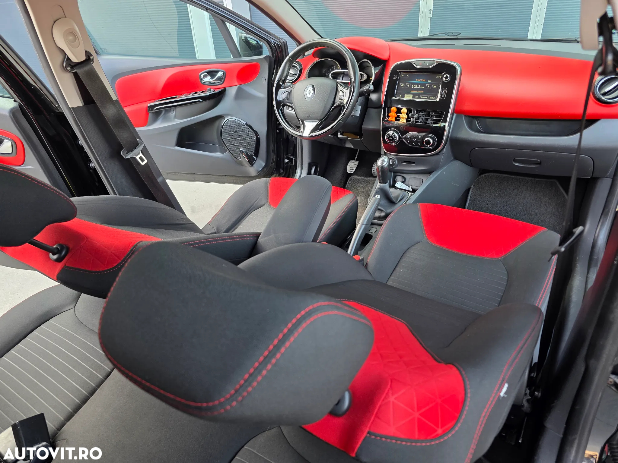 Renault Clio dCi 90 Dynamique - 8