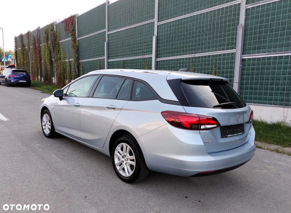 Opel Astra - 9