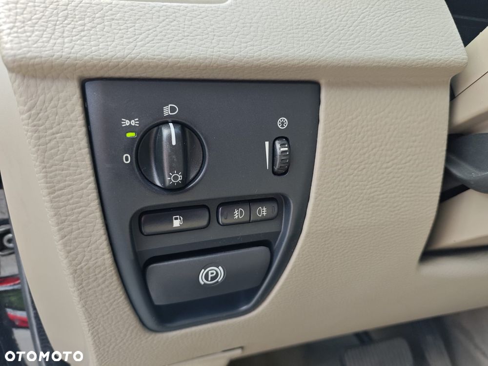 Volvo XC 90 2.5T Automatik Comfort - 27