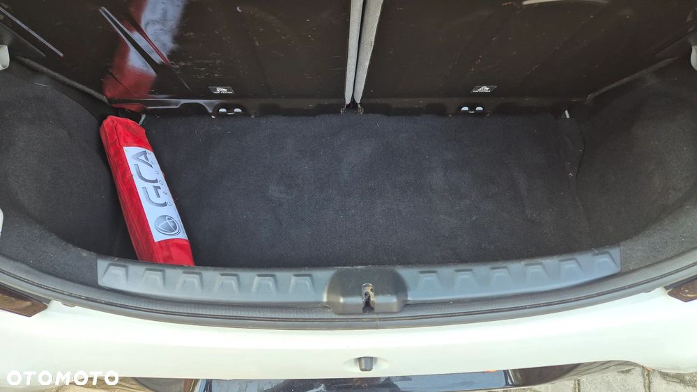 Toyota Aygo x-play - 18