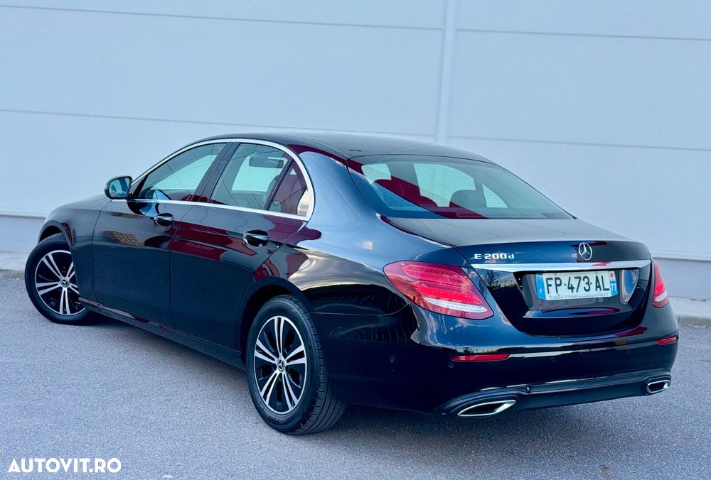 Mercedes-Benz E 200 d 9G-TRONIC Sportstyle Edition - 32