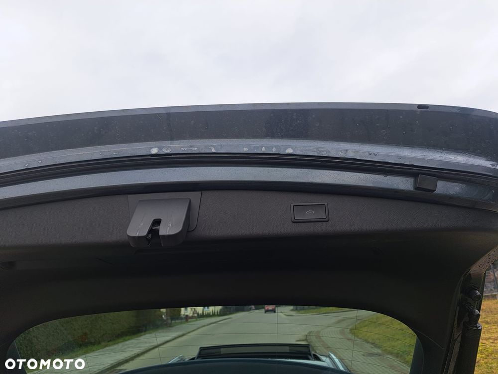 Seat Leon 2.0 TDI DSG Xcellence - 12