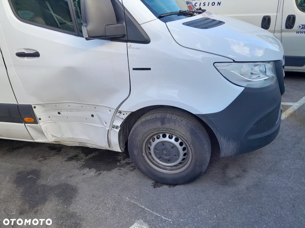 Mercedes-Benz eSprinter - 4