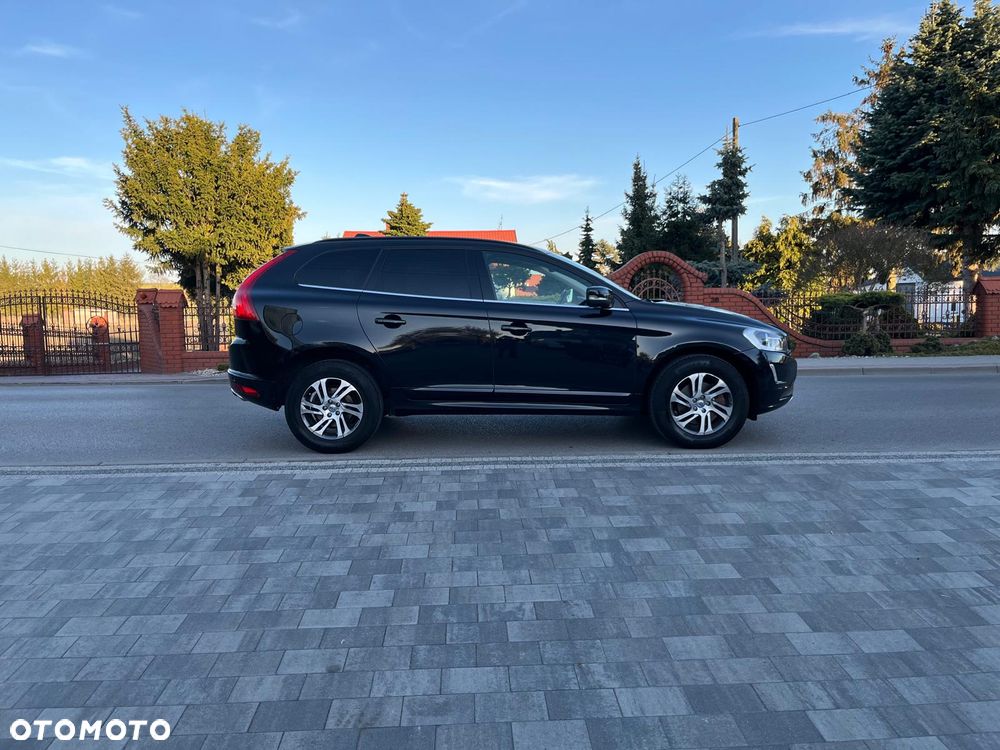 Volvo XC 60 D4 Momentum - 1