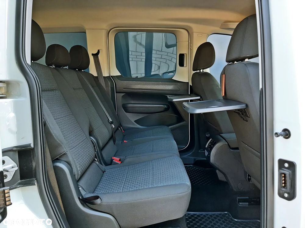 Ford Tourneo Connect 2.0 EcoBlue Titanium - 20