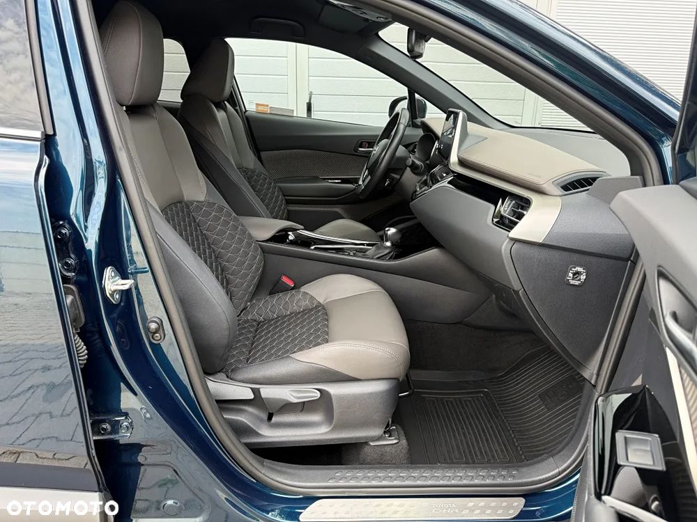 Toyota C-HR 1.8 Hybrid Executive - 11