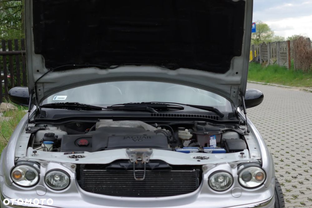 Jaguar X-Type 2.5 V6 4x4 - 19