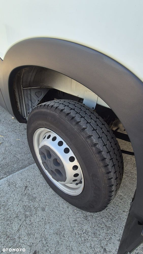 Iveco DAILY 35S15 - 3