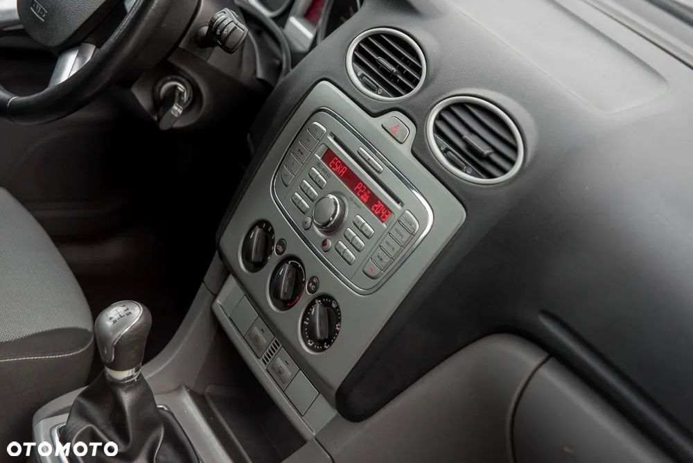 Ford Focus - 20