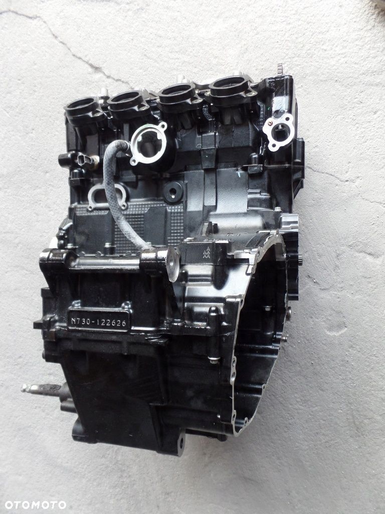 SILNIK SUZUKI GSR 600 - 1