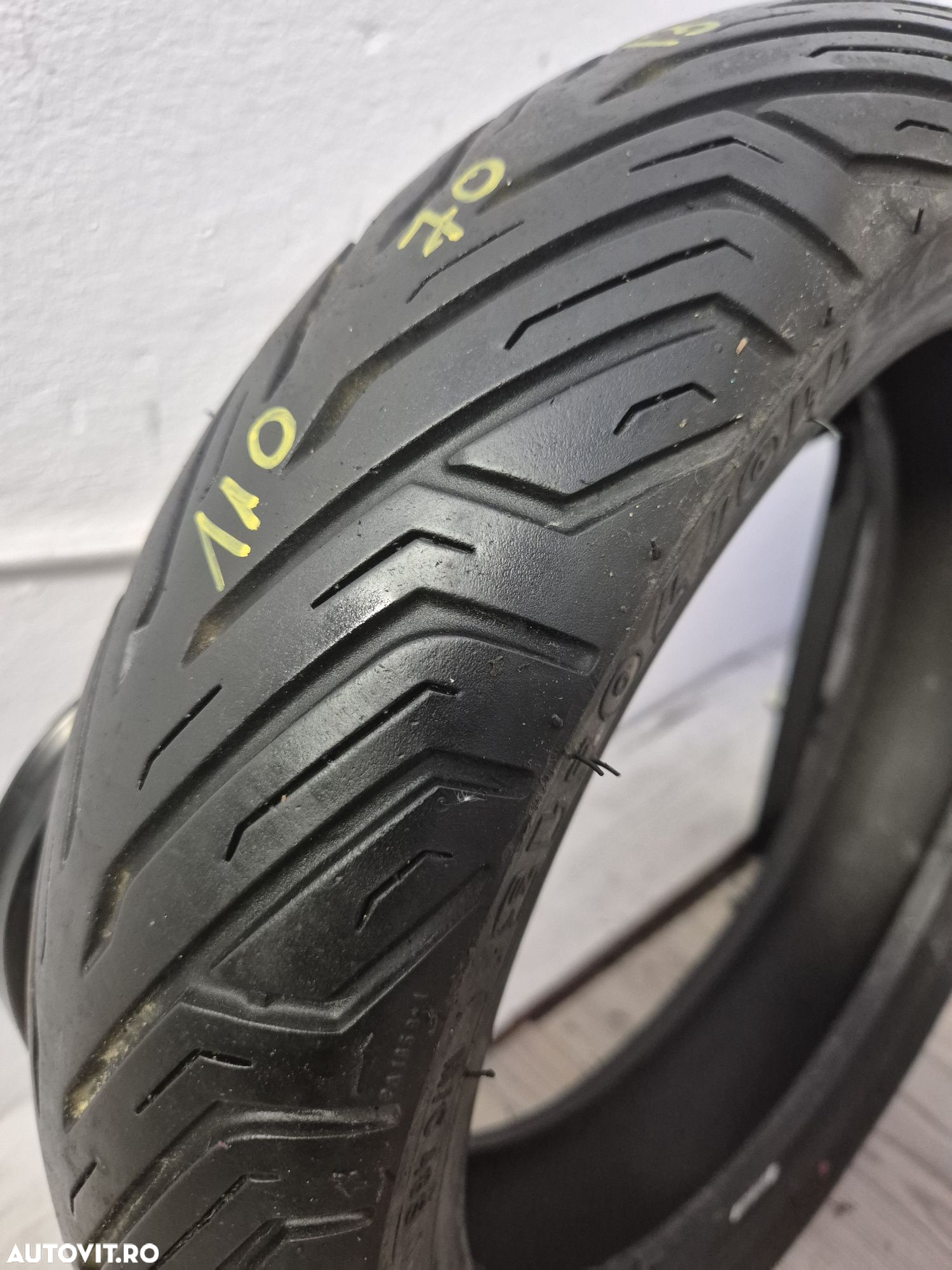 Anvelopa moto 110 70 13 Michelin citygrip - 2