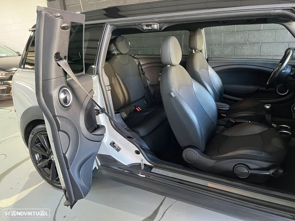 MINI Clubman Cooper D - 15