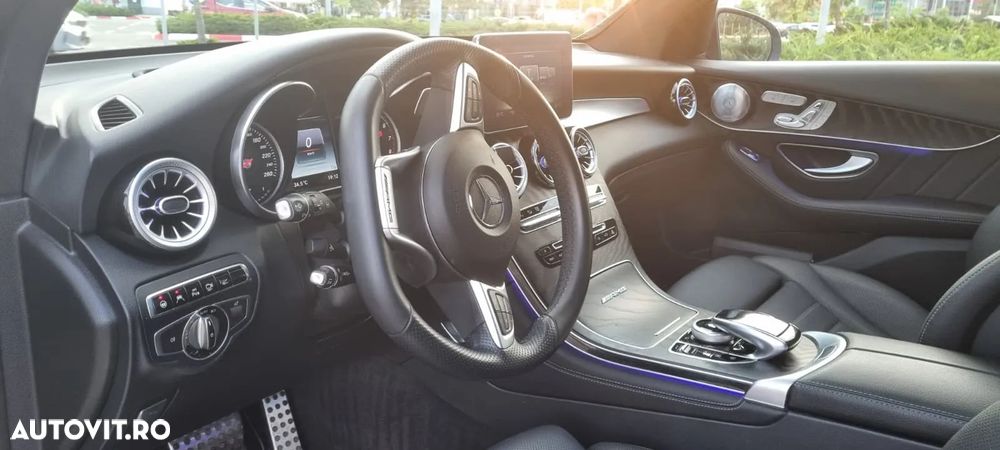 Mercedes-Benz GLC 250 4Matic 9G-TRONIC AMG Line - 13