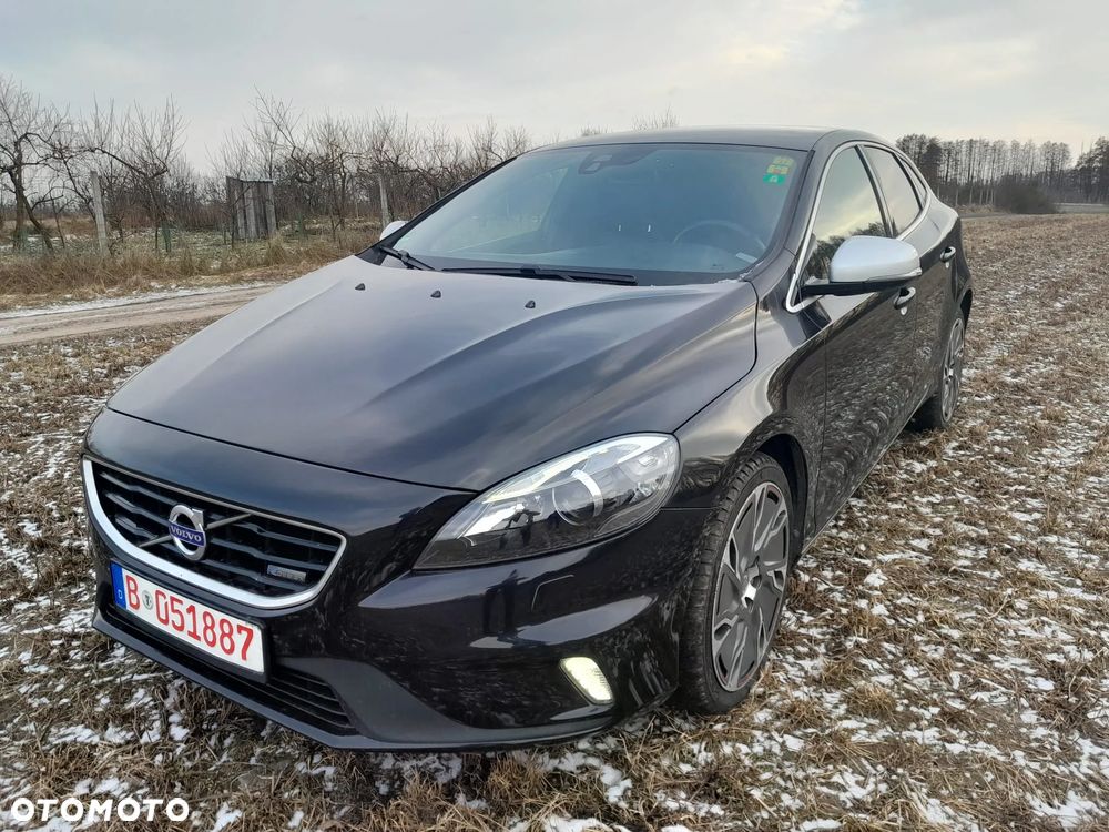 Volvo V40 D3 R Design - 1