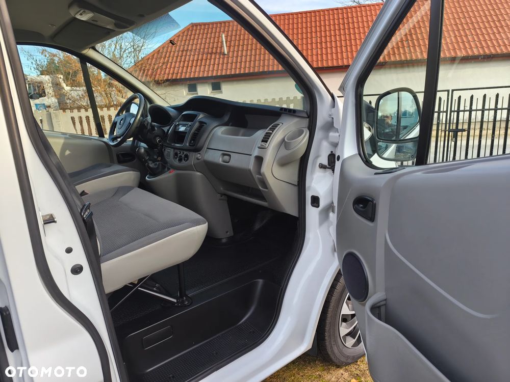 Opel VIVARO - 14