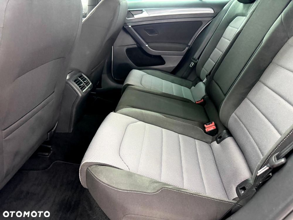 Volkswagen Golf 1.4 TSI BlueMotion Technology DSG Highline - 25