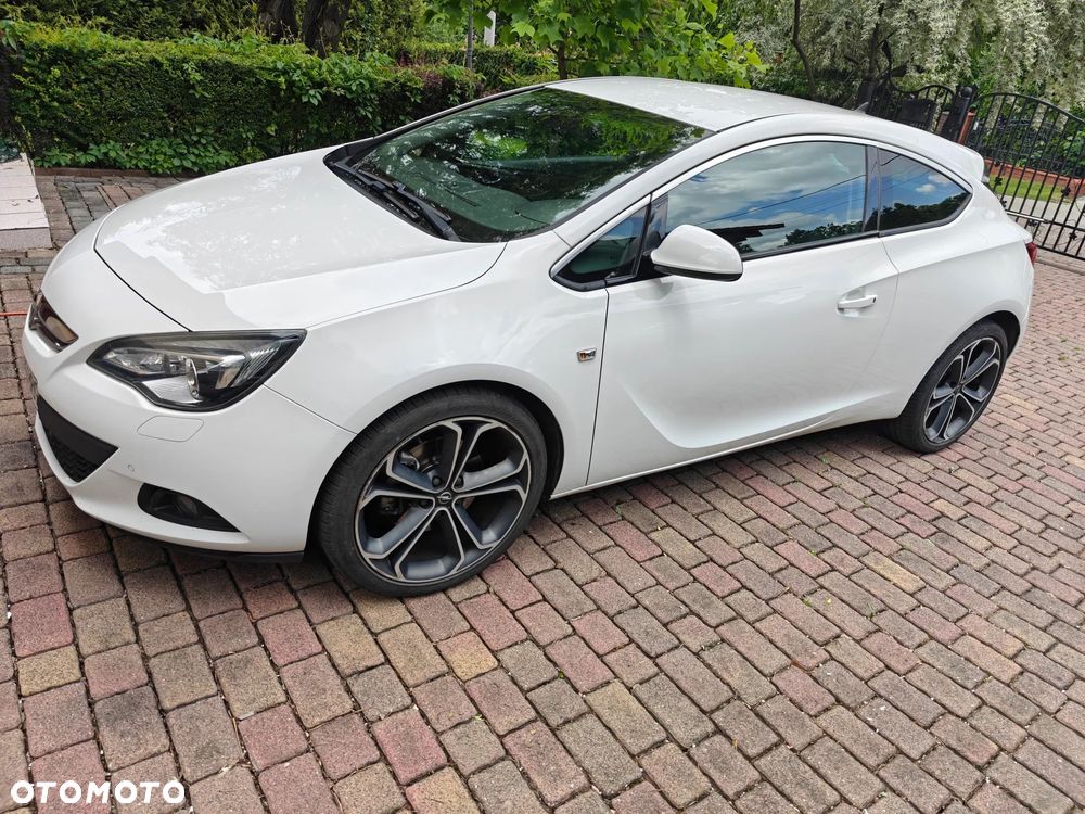 Opel Astra 2.0 CDTI ecoFLEX Start/Stop - 2