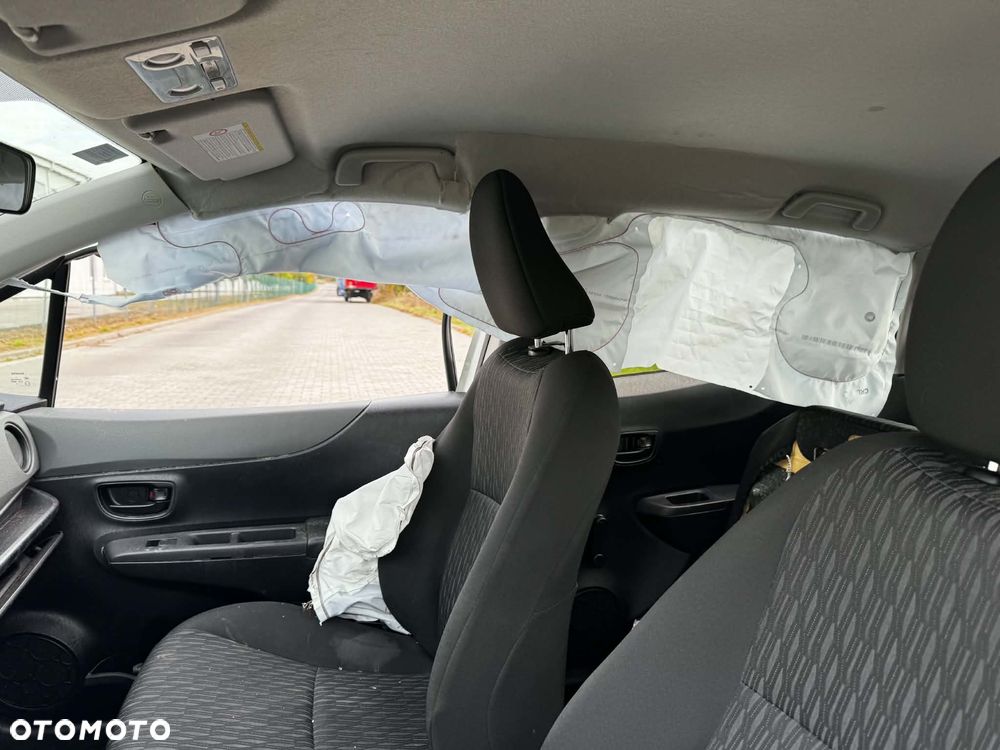 Toyota Yaris - 9