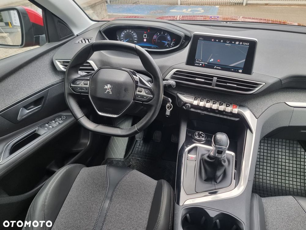 Peugeot 3008 1.2 PureTech Allure S&S - 30