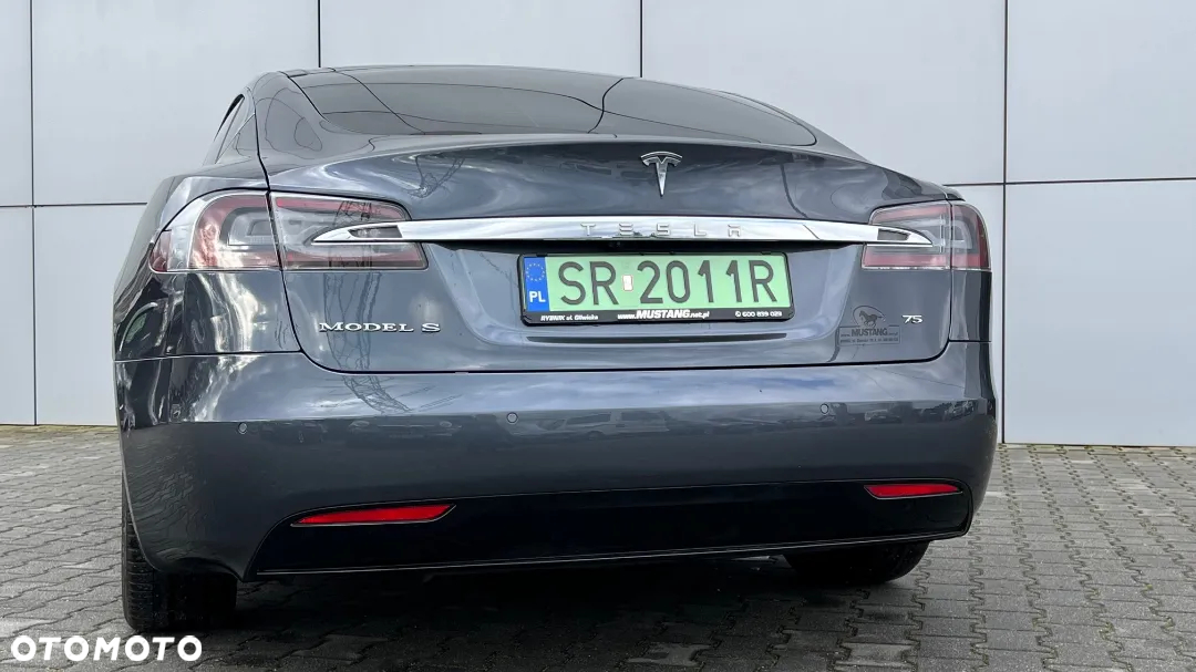 Tesla Model S Standard Reichweite - 38