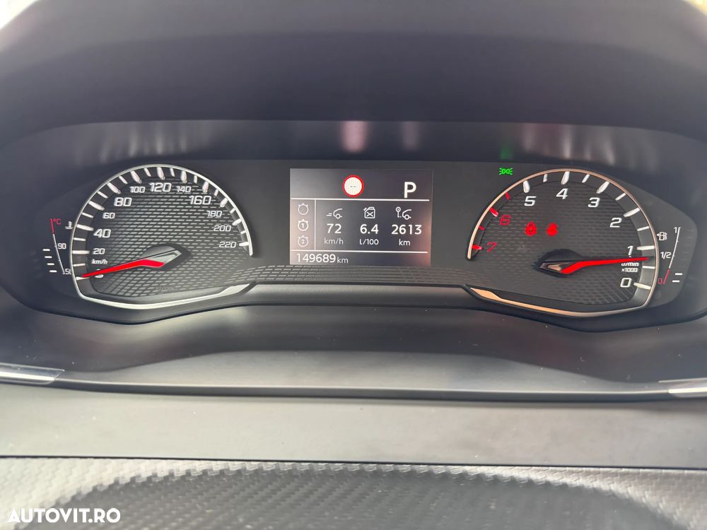 Peugeot 2008 PureTech 130 EAT8 Allure Pack - 26
