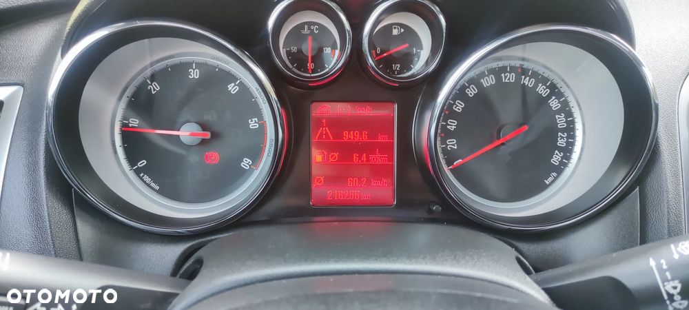 Opel Astra 2.0 CDTI Exklusiv - 23