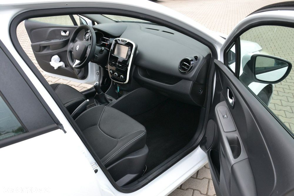 Renault Clio - 20