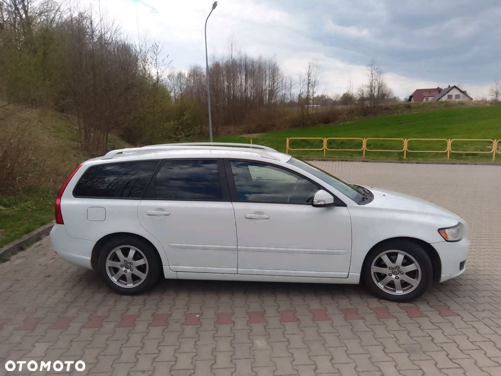 Volvo V50 D2 Momentum - 3