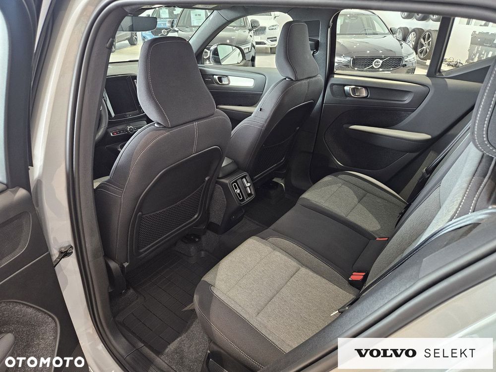 Volvo XC 40 - 23